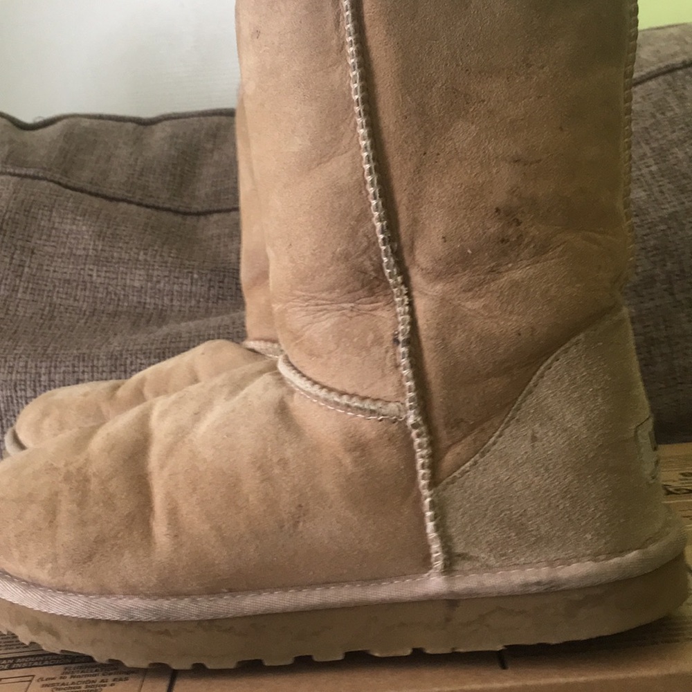 Brown Uggs!!